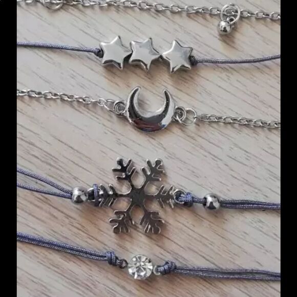 ❄️ Silver Snowflake Bangle Bracelet Set ❄️ - Picture 3 of 3